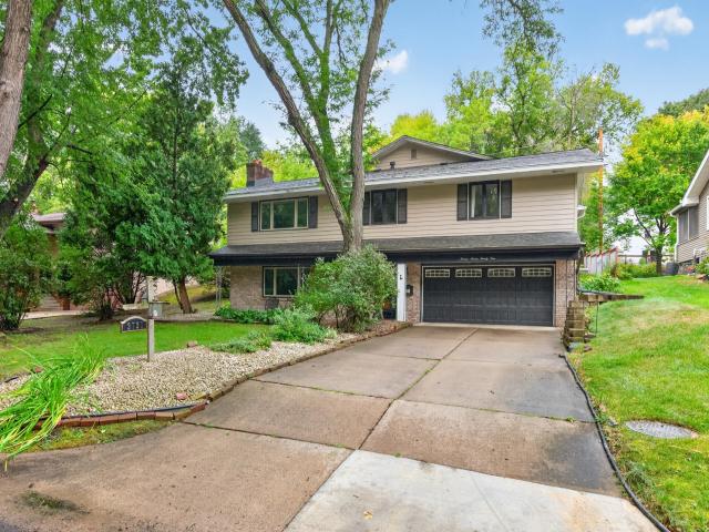 2721 June Avenue N Golden Valley MN 55422 - MLS# 7136929