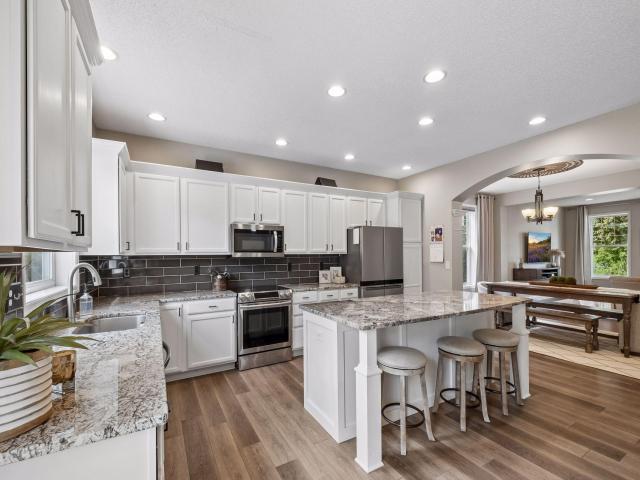 2374 Molnau Court Chaska MN 55318 - MLS# 7137049