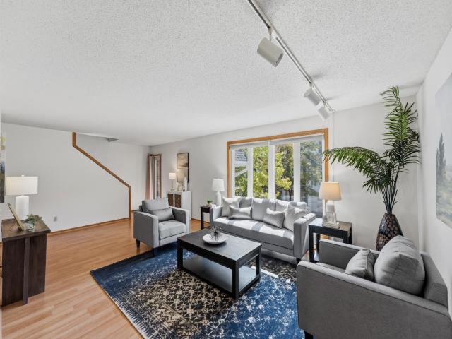 933 Dartmouth Place SE Minneapolis MN 55414 - MLS# 7137082