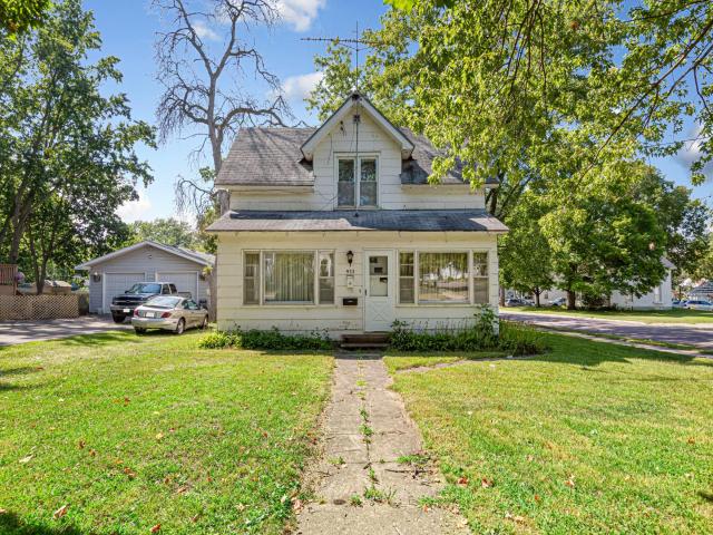 932 3rd Avenue NW Faribault MN 55021 - MLS# 7137305