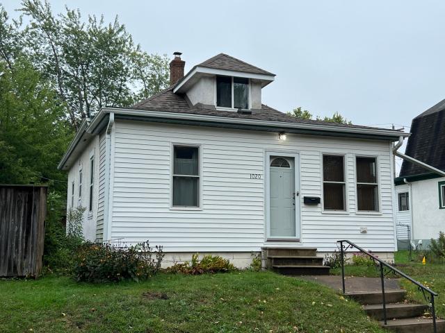 1020 Chatsworth Street N Saint Paul MN 55103 - MLS# 7137770