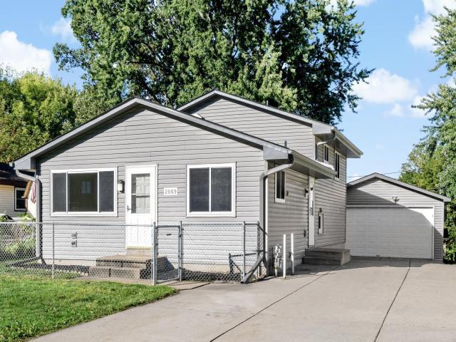 2069 N Ivy Street North Saint Paul MN 55109 - MLS# 7137878