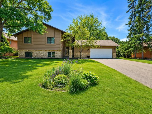 11963 Evergreen Street NW Coon Rapids MN 55448 - MLS# 7137928