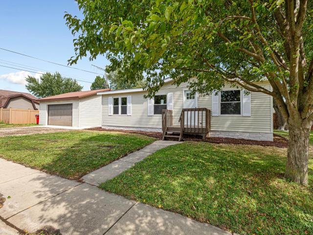 104 Central Avenue S Dodge Center MN 55927 - MLS# 7138465