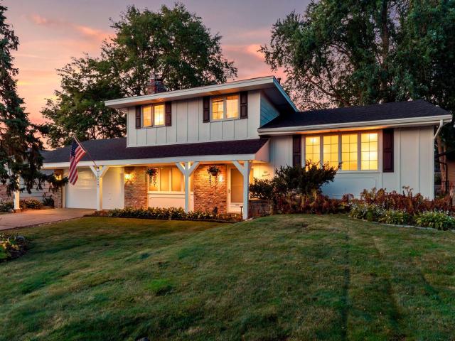 1000 Tiller Lane Shoreview MN 55126 - MLS# 7138539