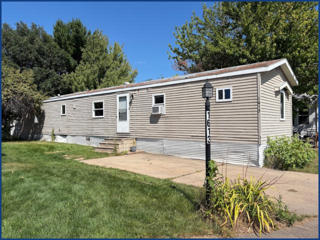 1613 Deerwood Drive NE Ham Lake MN 55304 - MLS# 7138901