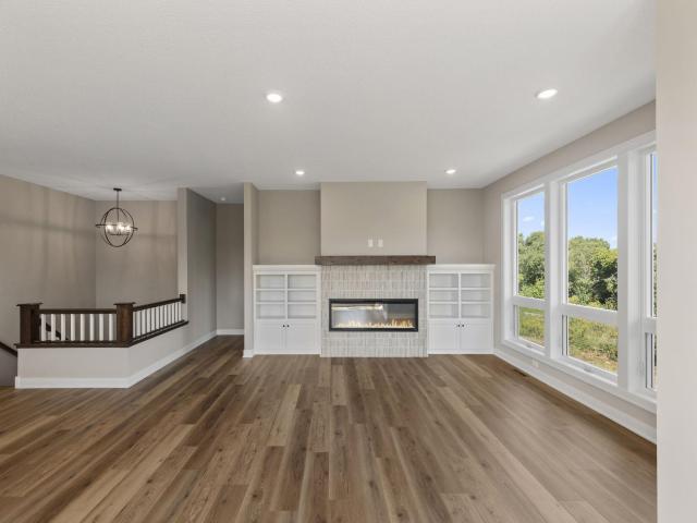 17852 Ellsworth Drive Lakeville MN 55044 - MLS# 7138975