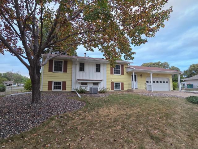 2365 106th Avenue NW Coon Rapids MN 55433 - MLS# 7139197