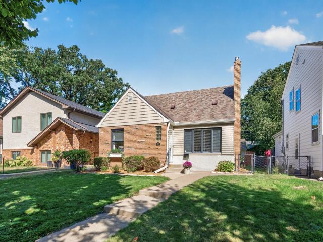 1371 Eleanor Avenue Saint Paul MN 55116 - MLS# 7139208