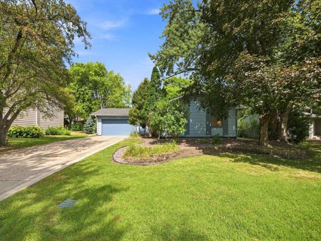 10900 Hyland Terrace Eden Prairie MN 55344 - MLS# 7139381
