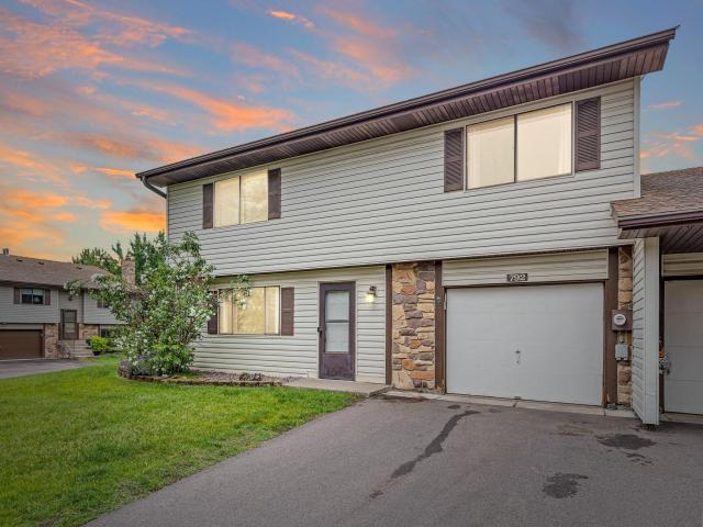 792 Tanglewood Drive Saint Paul MN 55126 - MLS# 7139415