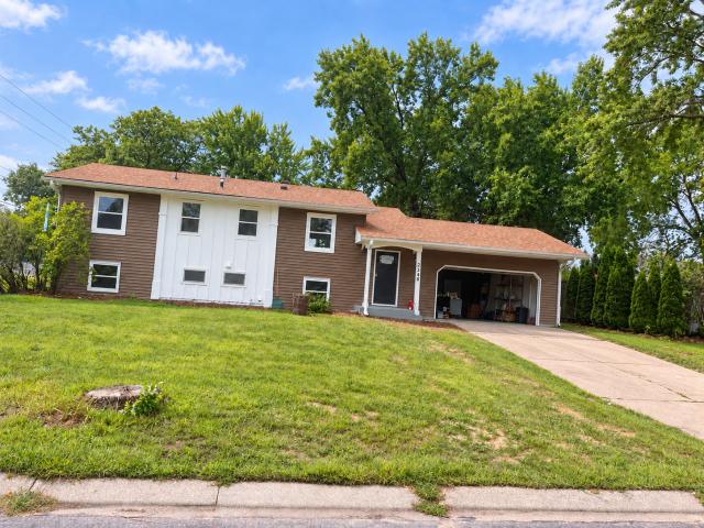 2348 106th Avenue NW Coon Rapids MN 55433 - MLS# 7139430