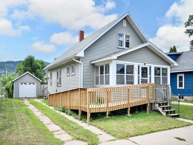 317 E Howard Street Winona MN 55987 - MLS# 7139441