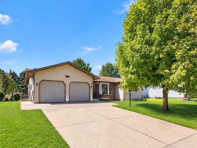 715 Madison Avenue SW Eyota MN 55934 - MLS# 7139451