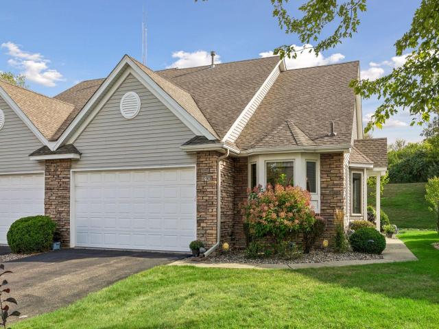 1090 Westcliff Curve Shoreview MN 55126 - MLS# 7139453