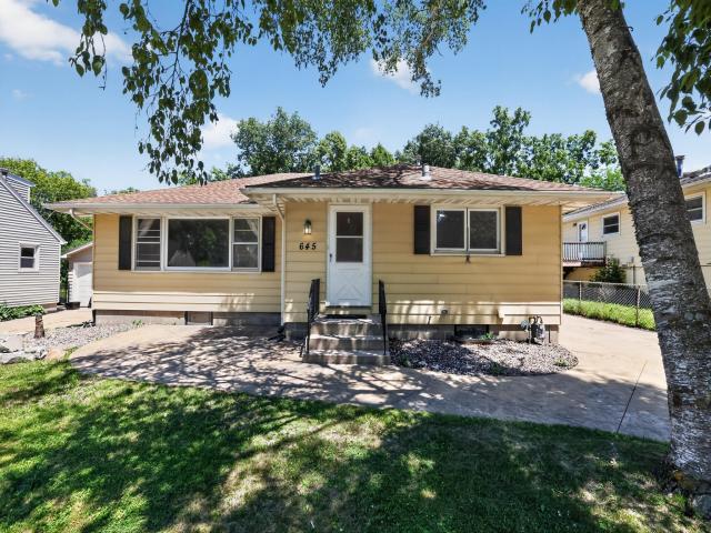 645 23rd Street NE Rochester MN 55906 - MLS# 7139532