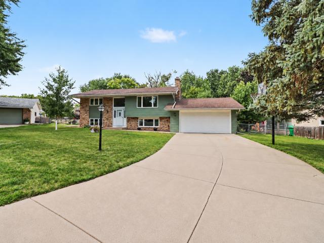 4833 Ensign Avenue N Brooklyn Park MN 55428 - MLS# 7139634