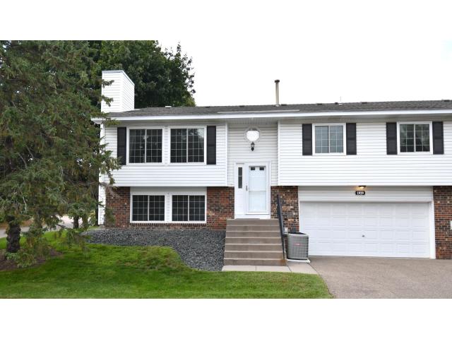 1929 Bielenberg Drive Woodbury MN 55125 - MLS# 7139919