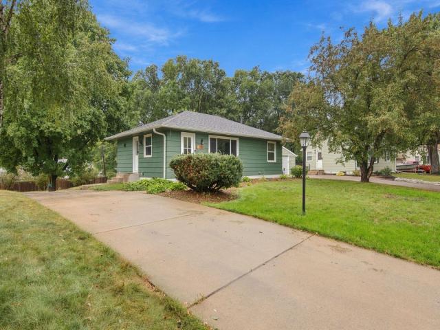 2102 Opal Drive Eagan MN 55122 - MLS# 7140009