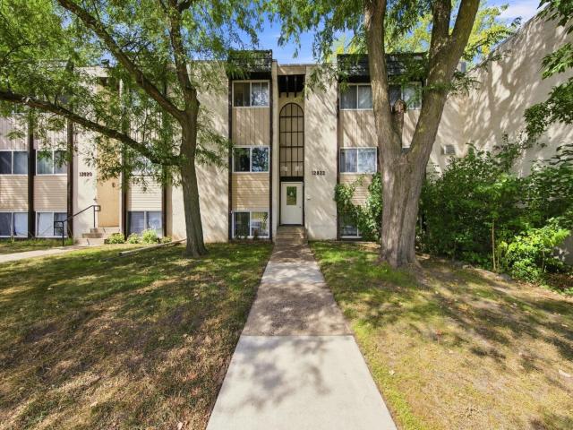 12822 Nicollet Avenue Unit 201 Burnsville MN 55337 - MLS# 7140208