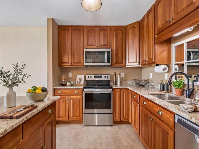 6500 Woodlake Drive Unit 906 Richfield MN 55423 - MLS# 7140235