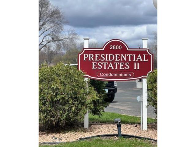 2800 Hillsboro Avenue N Unit 112 New Hope MN 55427 - MLS# 7140459