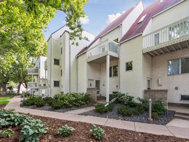 3008 Lake Shore Drive Minneapolis MN 55416 - MLS# 7140603