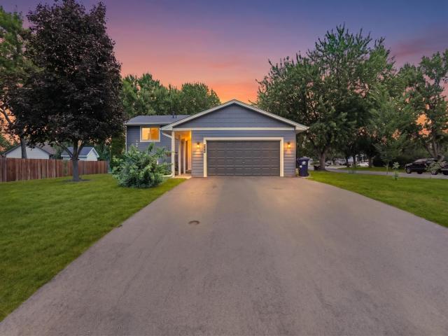1239 Ruby Lane Shakopee MN 55379 - MLS# 7140650