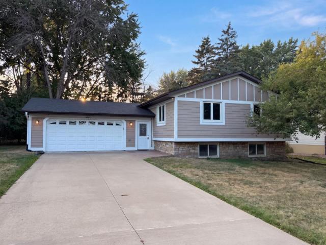 1896 Richal Drive Woodbury MN 55125 - MLS# 7140834