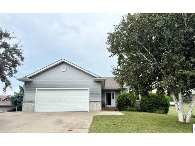 810 7th Avenue SW Pine Island MN 55963 - MLS# 7140837
