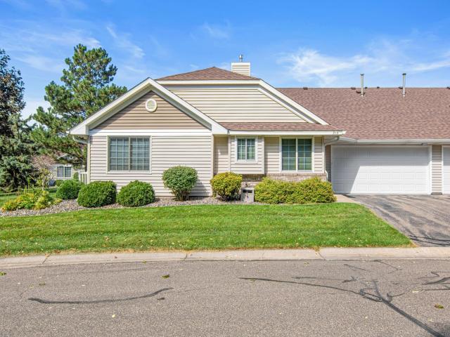 713 85th Lane NW Coon Rapids MN 55433 - MLS# 7140894
