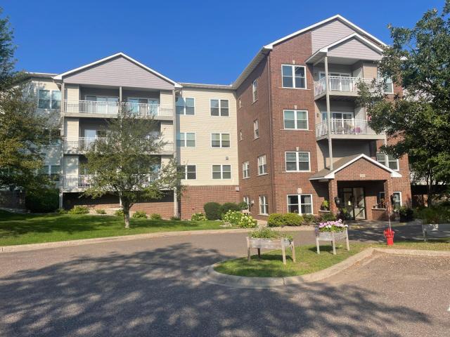 2231 Penn Place Unit 305 North Saint Paul MN 55109 - MLS# 7141053