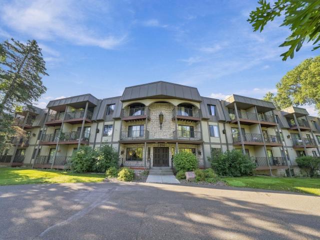 2200 Nevada Avenue S Unit 312 Saint Louis Park MN 55426 - MLS# 7141111
