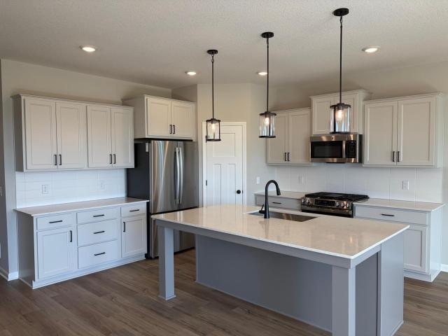 8208 Haywood Drive Lino Lakes MN 55014 - MLS# 7141189
