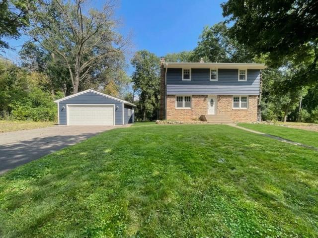 928 Griffin Avenue Mahtomedi MN 55115 - MLS# 7141200