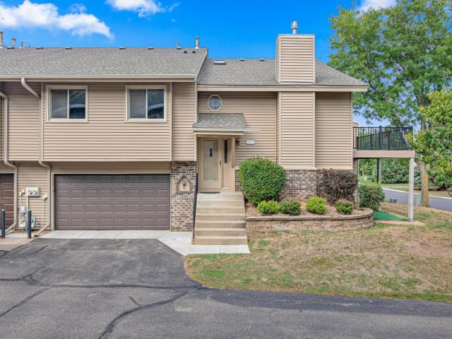 1547 Clemson Drive Eagan MN 55122 - MLS# 7141373