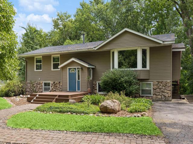3260 Snelling Avenue N Saint Paul MN 55112 - MLS# 7141435