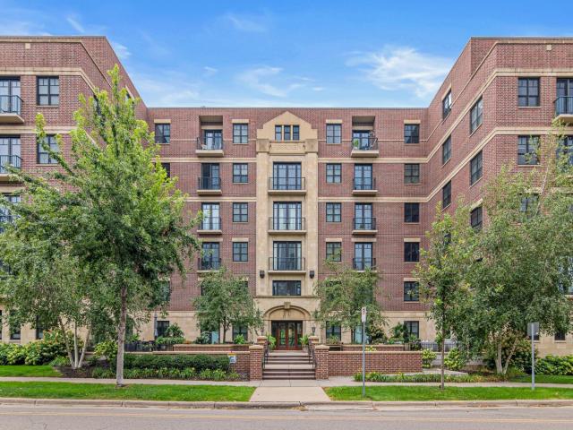370 Marshall Avenue Unit 401 Saint Paul MN 55102 - MLS# 7141571