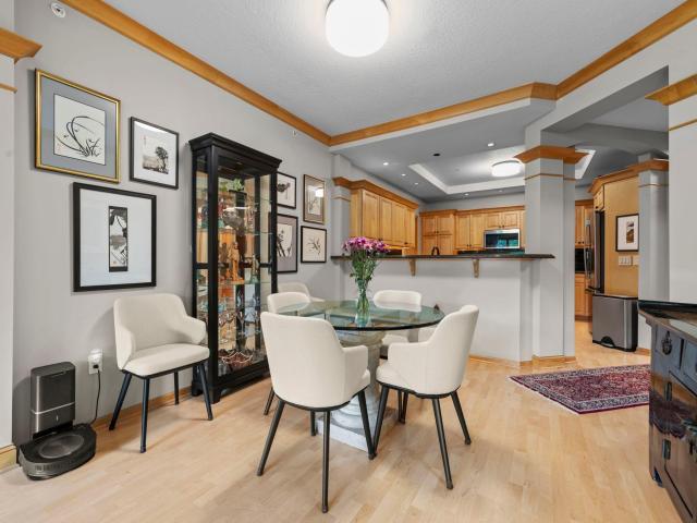 11460 Fairfield Road W Unit 103 Minnetonka MN 55305 - MLS# 7141644