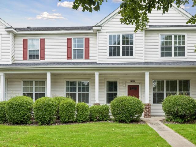 11323 Chisholm Circle NE Unit D Blaine MN 55449 - MLS# 7141789