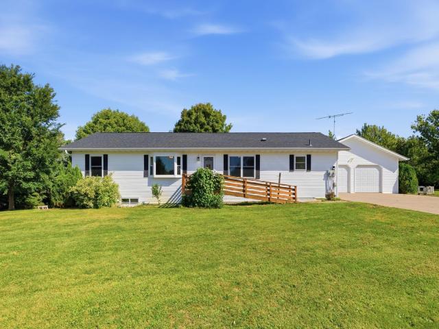 2048 Division Street E Buffalo MN 55313 - MLS# 7141880