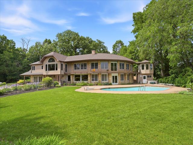 10129 Eden Prairie Road Eden Prairie MN 55347 - MLS# 7142046