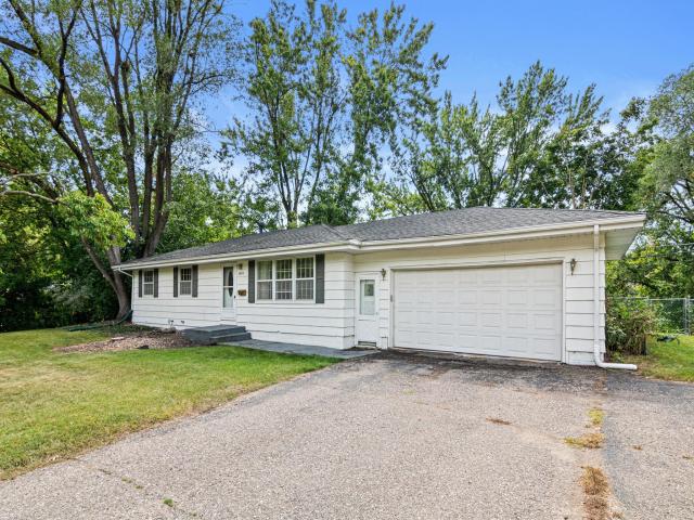 4609 Terracewood Drive Bloomington MN 55437 - MLS# 7142193