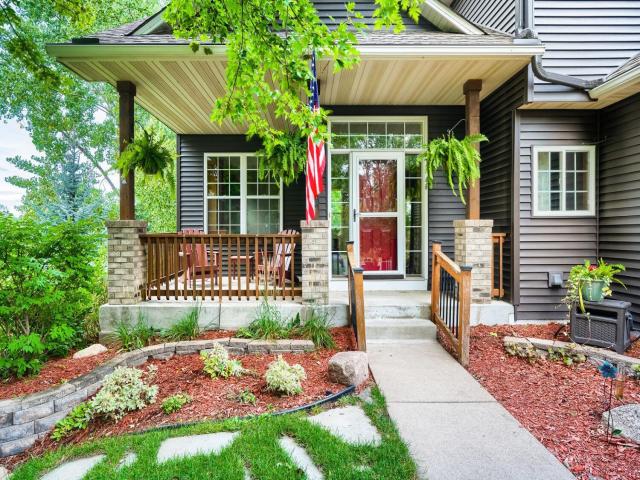 924 36th Street W Hastings MN 55033 - MLS# 7142771