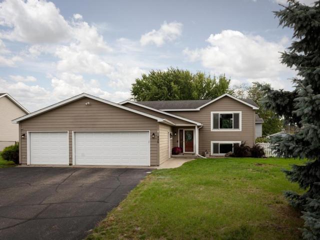 456 Braeburn Drive Shakopee MN 55379 - MLS# 7143176