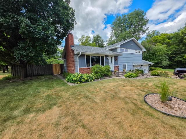 5033 Overlook Drive Bloomington MN 55437 - MLS# 7143257