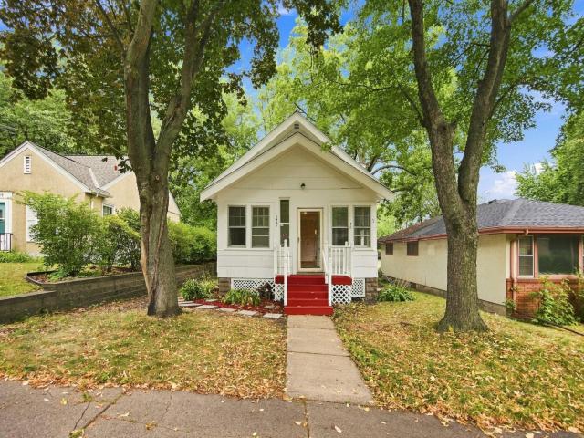 1401 Hazel Street N Saint Paul MN 55119 - MLS# 7143395