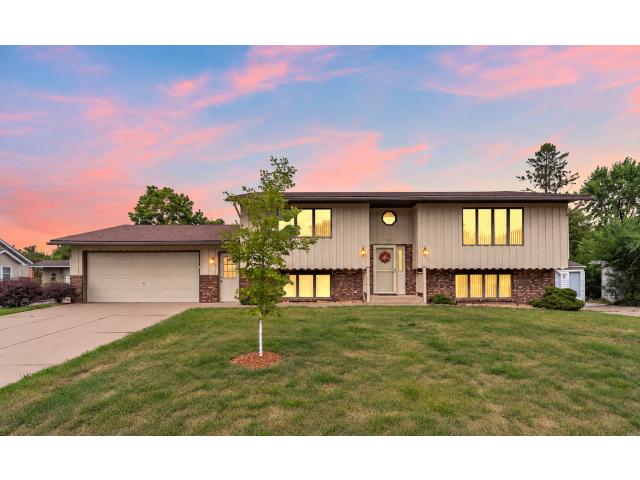 361 Eldridge Avenue E Maplewood MN 55117 - MLS# 7143408
