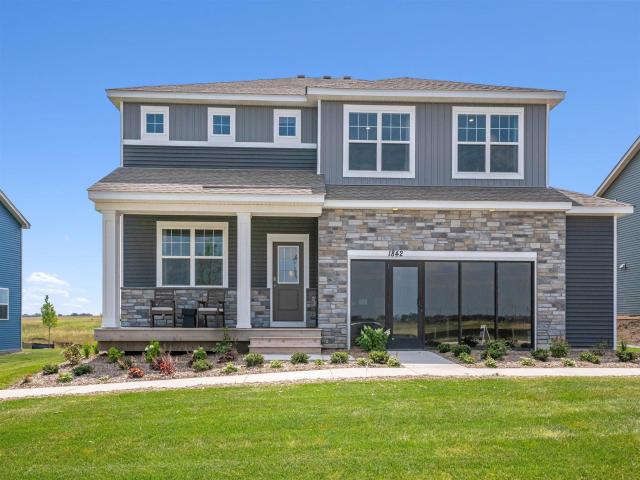 1842 Rainier Drive Shakopee MN 55379 - MLS# 7143536