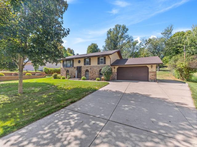7917 Mount Curve Boulevard Brooklyn Park MN 55445 - MLS# 7143565